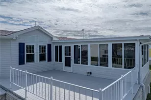 5148 Island View Cir N, Polk City, FL 33868 - Photo 75