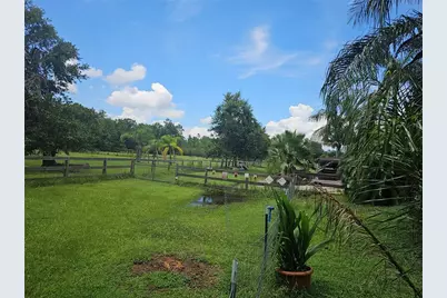 208 Limpkin Ln, Frostproof, FL 33843 - Photo 5