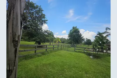 208 Limpkin Ln, Frostproof, FL 33843 - Photo 9