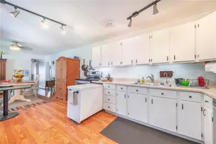 2360 Lakeview Dr, Haines City, FL 33844 - Photo 21