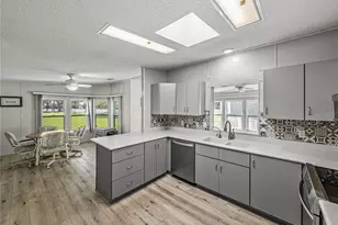 8925 Southshore Ct, Polk City, FL 33868 - Photo 13