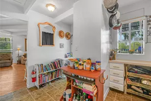 1517 Club Cir, Lakeshore, FL 33854 - Photo 11