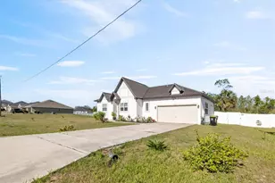 747 Fraser Ct, Kissimmee, FL 34759 - Photo 5
