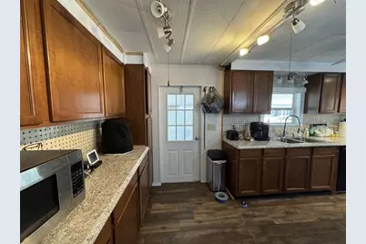 8689 Breeze Hill Drive, Lake Wales, FL 33898 - Photo 17