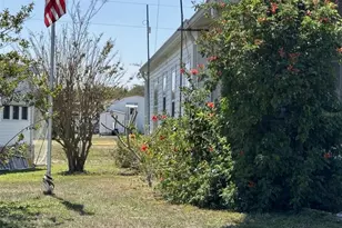 8689 Breeze Hill Dr, Lake Wales, FL 33898 - Photo 5