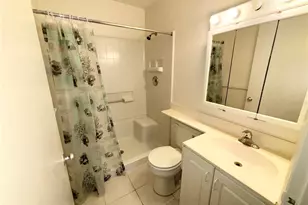 1219 Club Cir, Lakeshore, FL 33854 - Photo 13