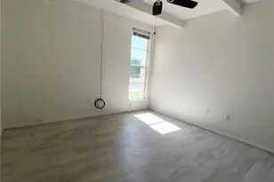 1219 Club Cir, Lakeshore, FL 33854 - Photo 7