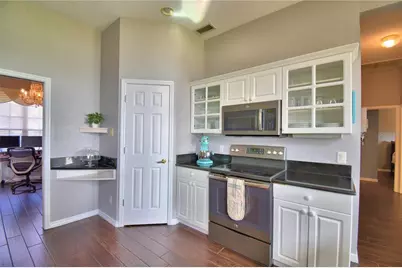 329 Hamilton Shores Drive NE, Winter Haven, FL 33881 - Photo 11