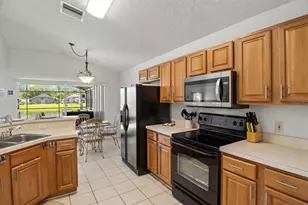 936 Lake Berkley Dr, Kissimmee, FL 34746 - Photo 15