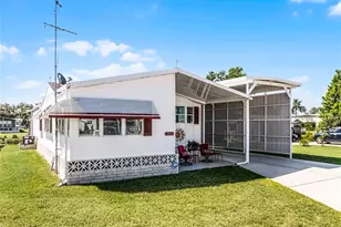 5153 Island View Cir S, Polk City, FL 33868 - Photo 7