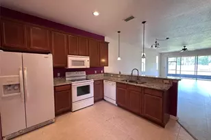 1224 Vienna Square Dr, Winter Haven, FL 33884 - Photo 5