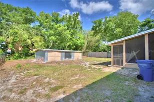 1919 19th St NW, Winter Haven, FL 33881 - Photo 9