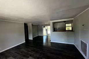 5812 Red Fox Dr, Winter Haven, FL 33884 - Photo 3