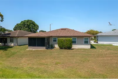 3245 Prairie Dunes Circle E, Lakeland, FL 33810 - Photo 3