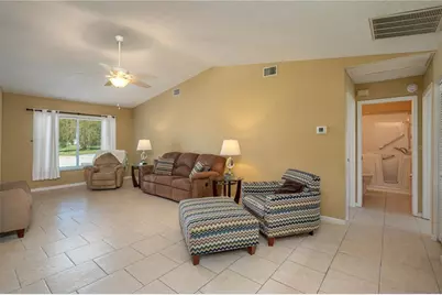 3245 Prairie Dunes Circle E, Lakeland, FL 33810 - Photo 21