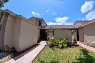 12241 Augusta Woods Cir, Orlando, FL 32824 - Photo 3