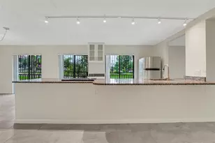 208 Lake Howard Dr NW, Winter Haven, FL 33880 - Photo 3