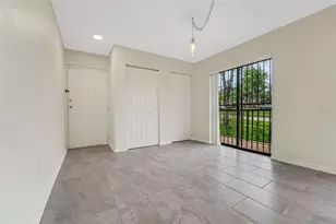 208 Lake Howard Dr NW, Winter Haven, FL 33880 - Photo 9