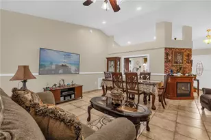 1366 Merrimack Pl, Davenport, FL 33837 - Photo 5