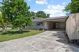 2800 Sunset Dr NW, Winter Haven, FL 33881 - Photo 5