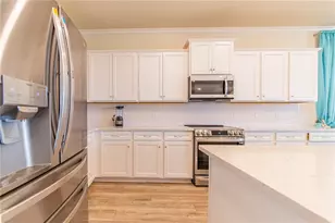 2090 Lelani Cir, Davenport, FL 33897 - Photo 13