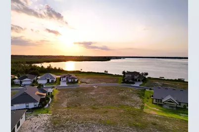 512 Adams View Lane, Auburndale, FL 33823 - Photo 9