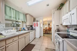 6335 Grove Pointe Dr S E, Winter Haven, FL 33884 - Photo 19