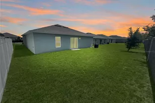 348 Towns Cir, Haines City, FL 33844 - Photo 3