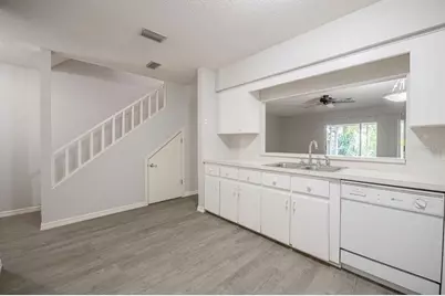 2352 Isle Royale Court SE, Winter Haven, FL 33880 - Photo 9