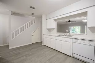 2352 Isle Royale Ct SE, Winter Haven, FL 33880 - Photo 9