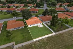 160 Morning Glory Cir, Winter Haven, FL 33884 - Photo 3