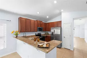 625 Ogelthorpe Dr, Davenport, FL 33897 - Photo 5