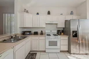 647 Ella Mae Dr, Davenport, FL 33897 - Photo 13