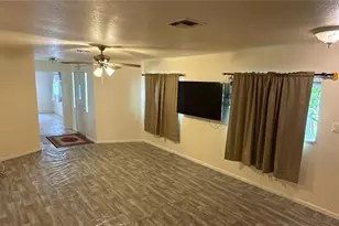 304 Shepard, Dundee, FL 33838 - Photo 9