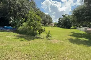 304 Shepard, Dundee, FL 33838 - Photo 3