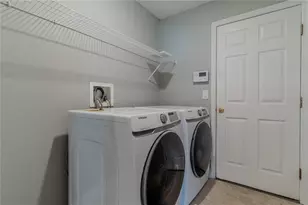 1021 Cannes Dr, Kissimmee, FL 34759 - Photo 31