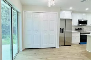 2419 Blair Cir N, Lakeland, FL 33803 - Photo 11