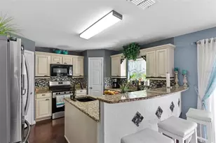 132 Vista View Ave, Eagle Lake, FL 33839 - Photo 11