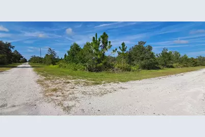 501 Valencia Drive, Indian Lake Estates, FL 33855 - Photo 3