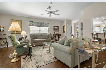 3215 E Pebble Creek Drive, Avon Park, FL 33825 - Photo 9