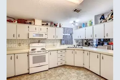 8442 Breeze Hill Drive, Lake Wales, FL 33898 - Photo 29