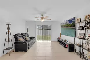 365 Gardenia Ct, Poinciana, FL 34759 - Photo 9