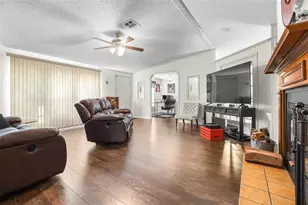 107 Fawn Ct, Davenport, FL 33837 - Photo 9