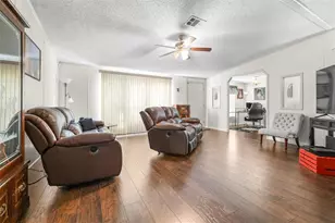 107 Fawn Ct, Davenport, FL 33837 - Photo 9