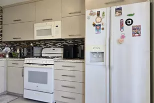 212 Eckerd St, Davenport, FL 33837 - Photo 9