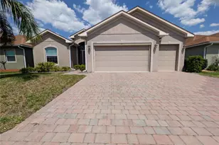 5225 Pebble Beach Blvd, Winter Haven, FL 33884 - Photo 1