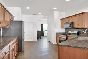 1561 Shorewood Dr, Auburndale, FL 33823 - Photo 9