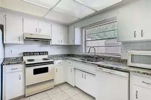 1012 Medinah Dr SE, Winter Haven, FL 33884 - Photo 3