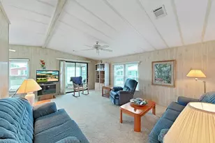4909 Foxwood Lake Dr, Lakeland, FL 33810 - Photo 15