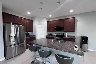 3813 San Isidro Cir, Saint Cloud, FL 34772 - Photo 5